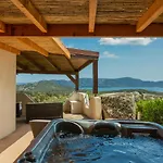 Hotel Swim Piscine Privee Ou Jacuzzi Prive 3*
