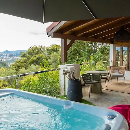 호텔 Swim Piscine Privee Ou Jacuzzi Prive 3*