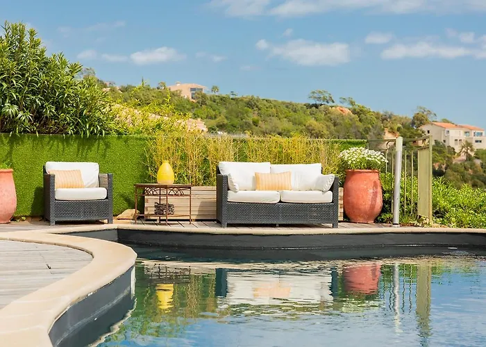 Swim Piscine Privée Ou Jacuzzi Privé Hotel 3*