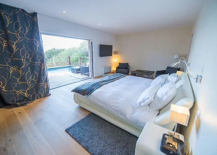 Swim Piscine Privee Ou Jacuzzi Prive 3*